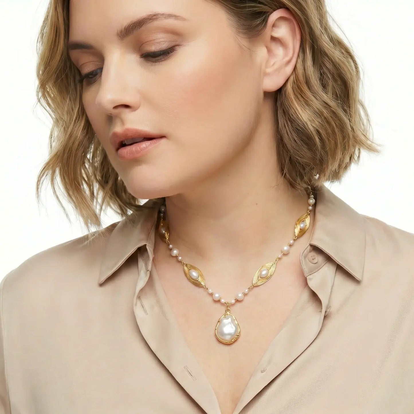 Golden Leaf Baroque Necklace