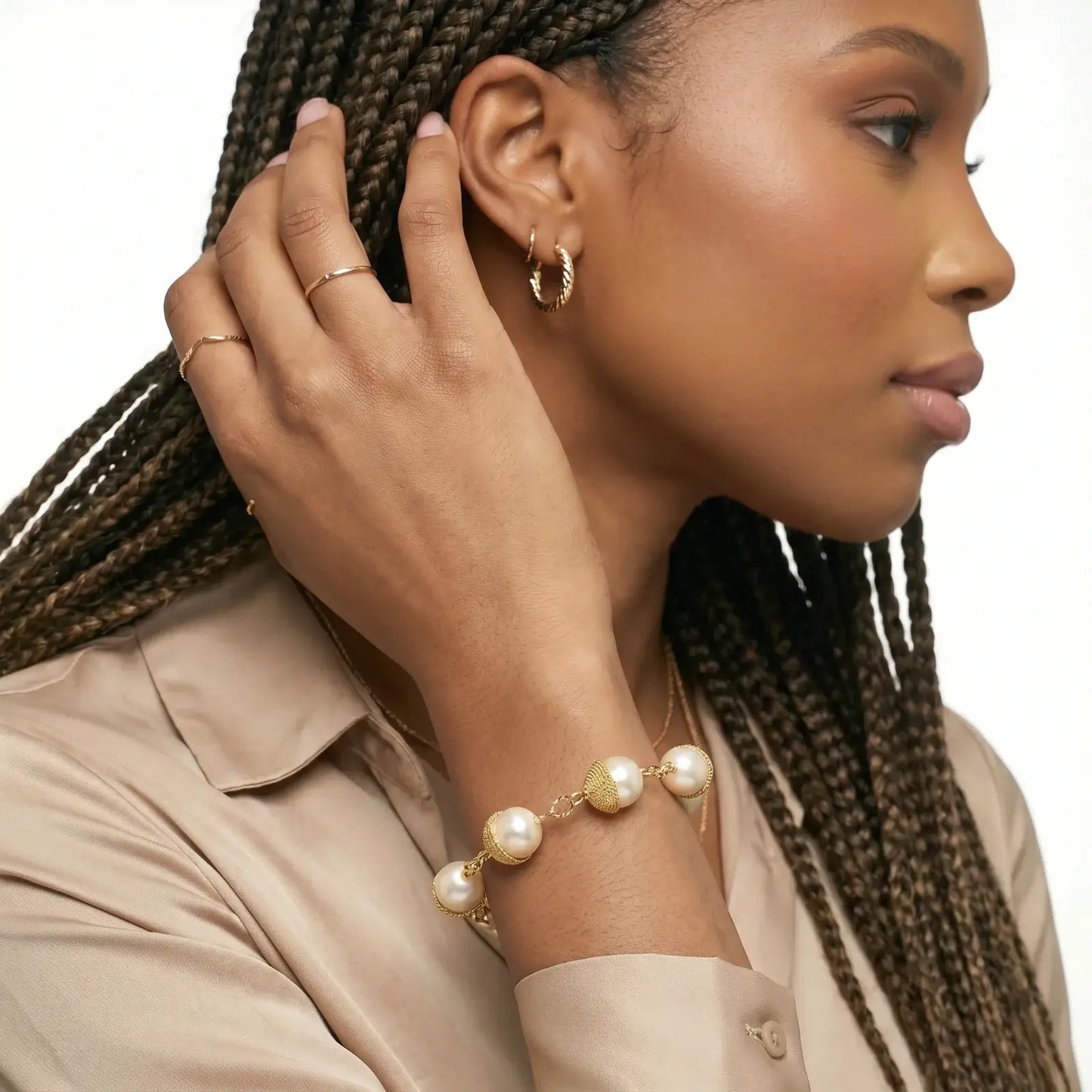 Golden Mesh Pearl Bracelet