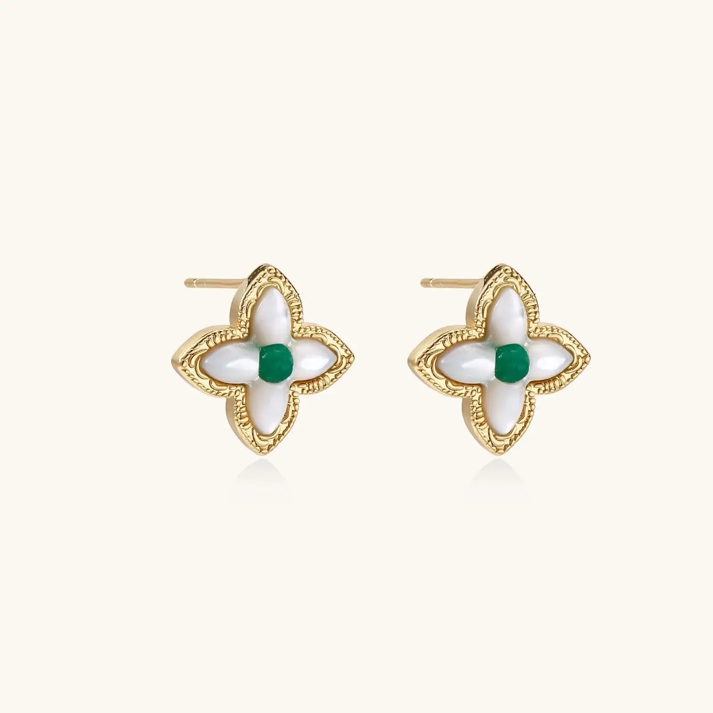 Lucky Clover Pearl Studs