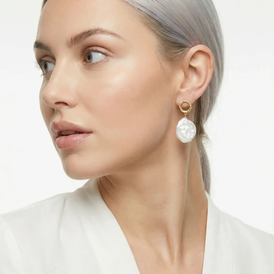 Pearl Glow Drop Earrings
